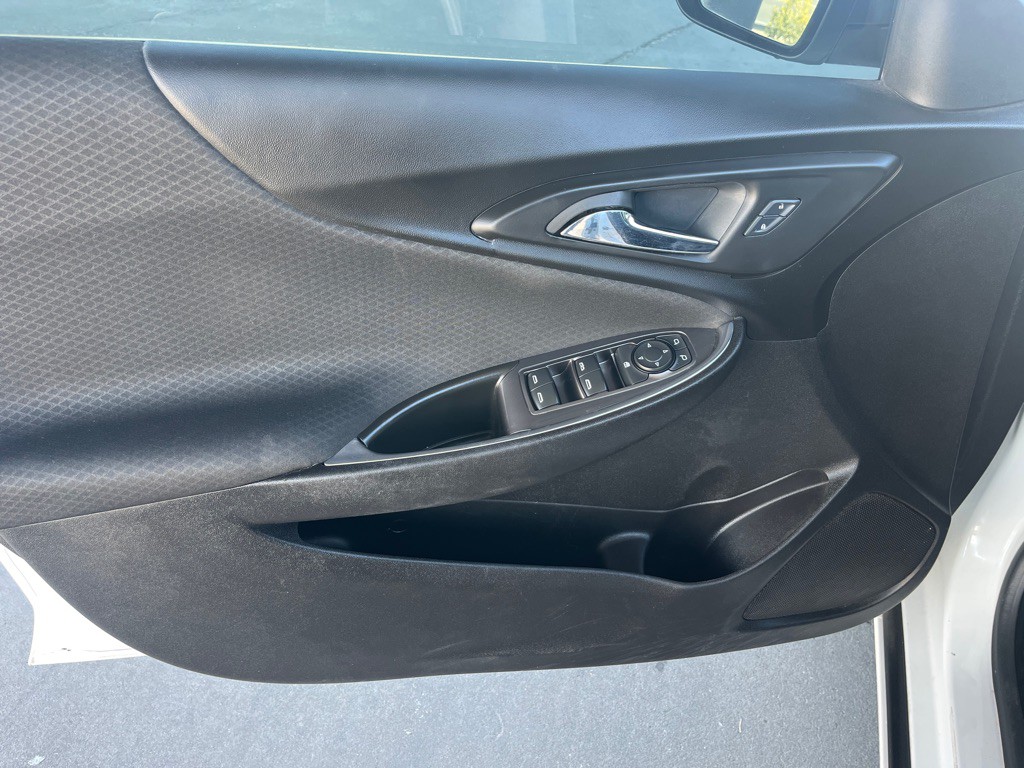 2016 Chevrolet Malibu Image 10