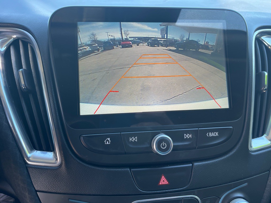 2016 Chevrolet Malibu Image 15