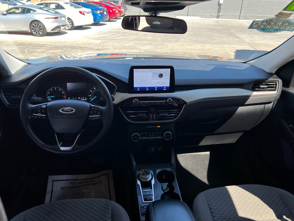 2021 Ford Escape Image 9