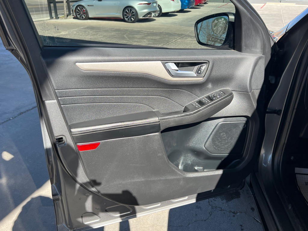 2021 Ford Escape Image 10