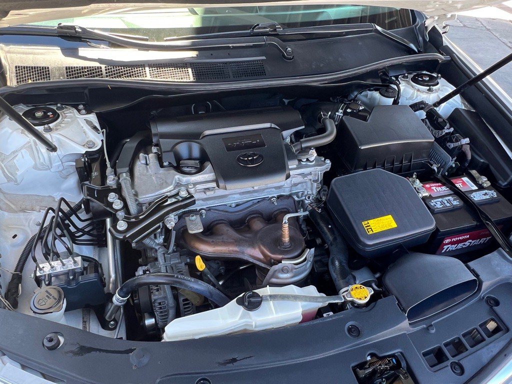 2012 Toyota Camry Image 20