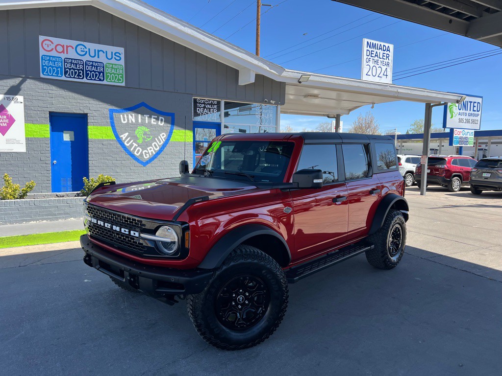 2024 Ford Bronco Image 1