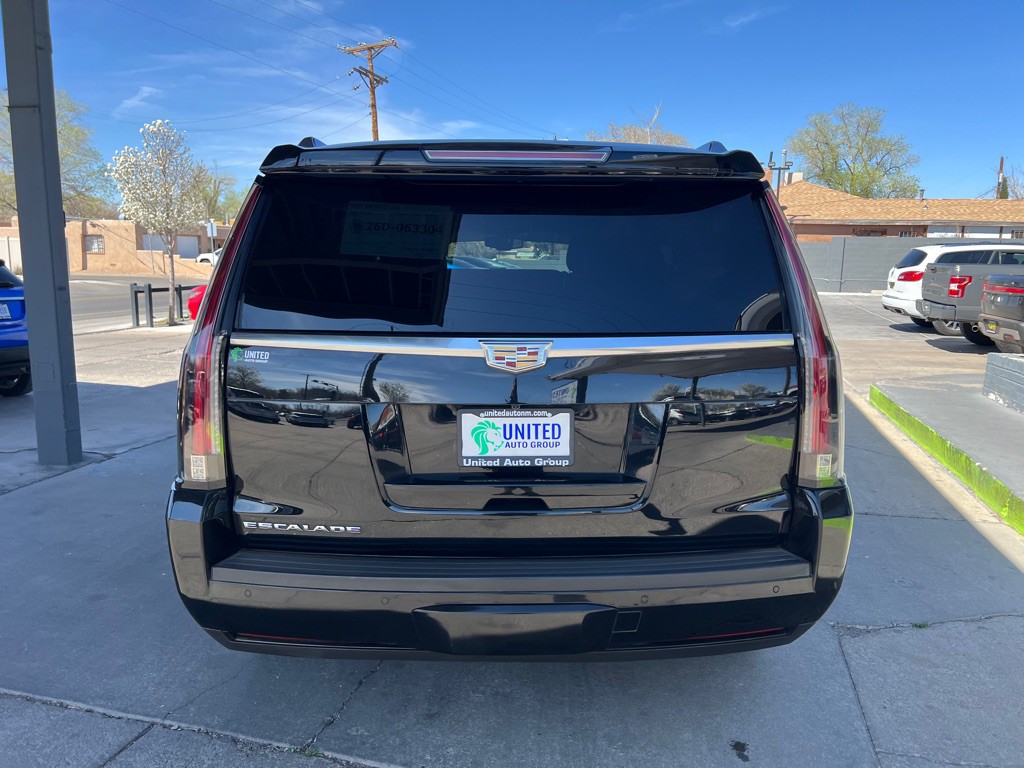 2016 Cadillac Escalade Image 6