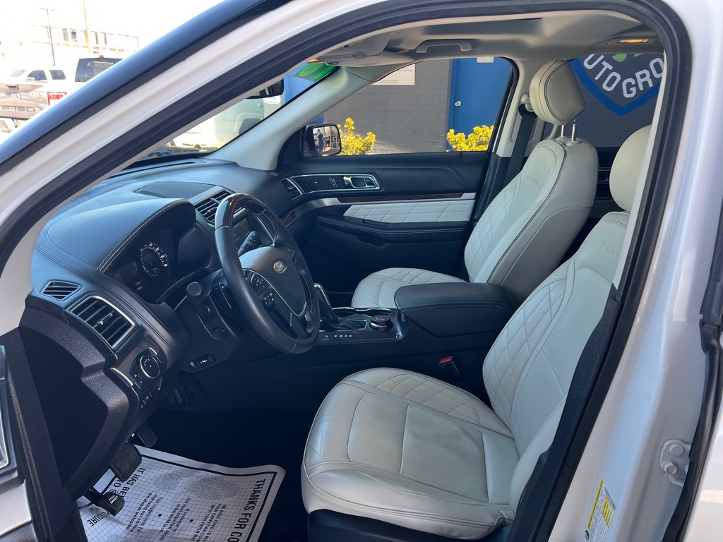 2016 Ford Explorer Image 12