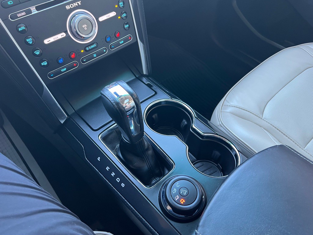 2016 Ford Explorer Image 17