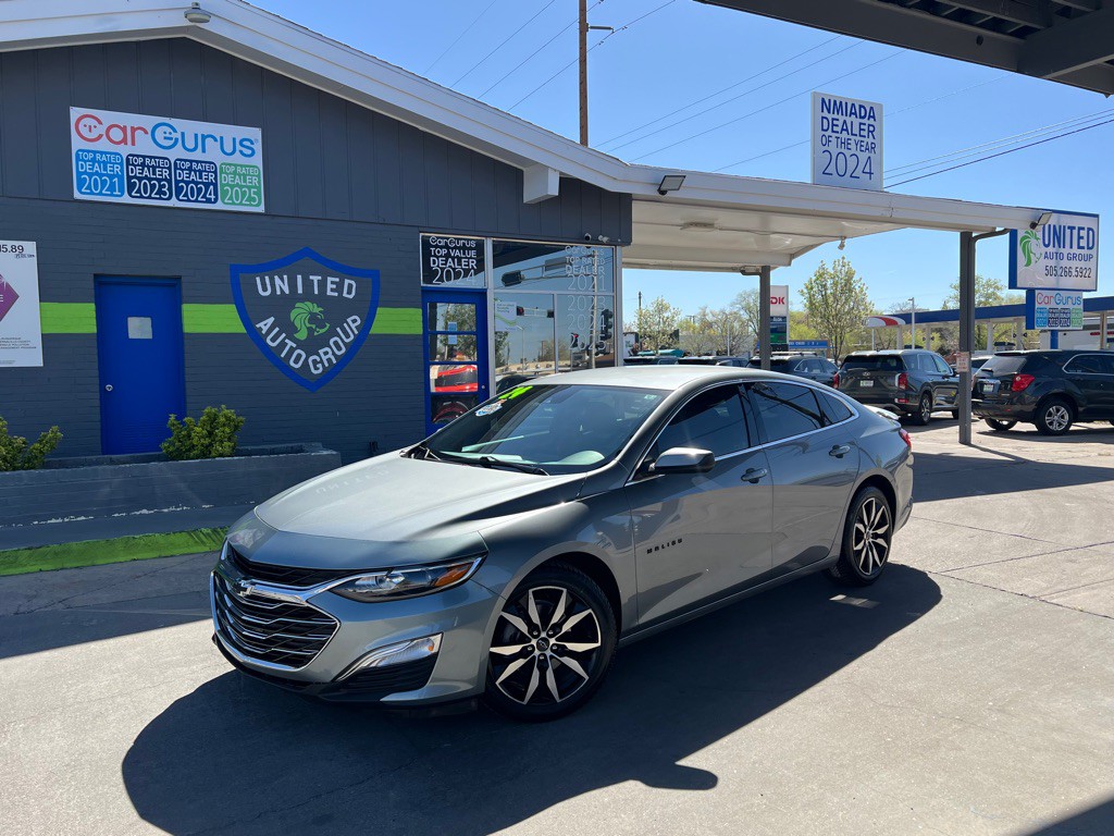 2024 Chevrolet Malibu Image 1
