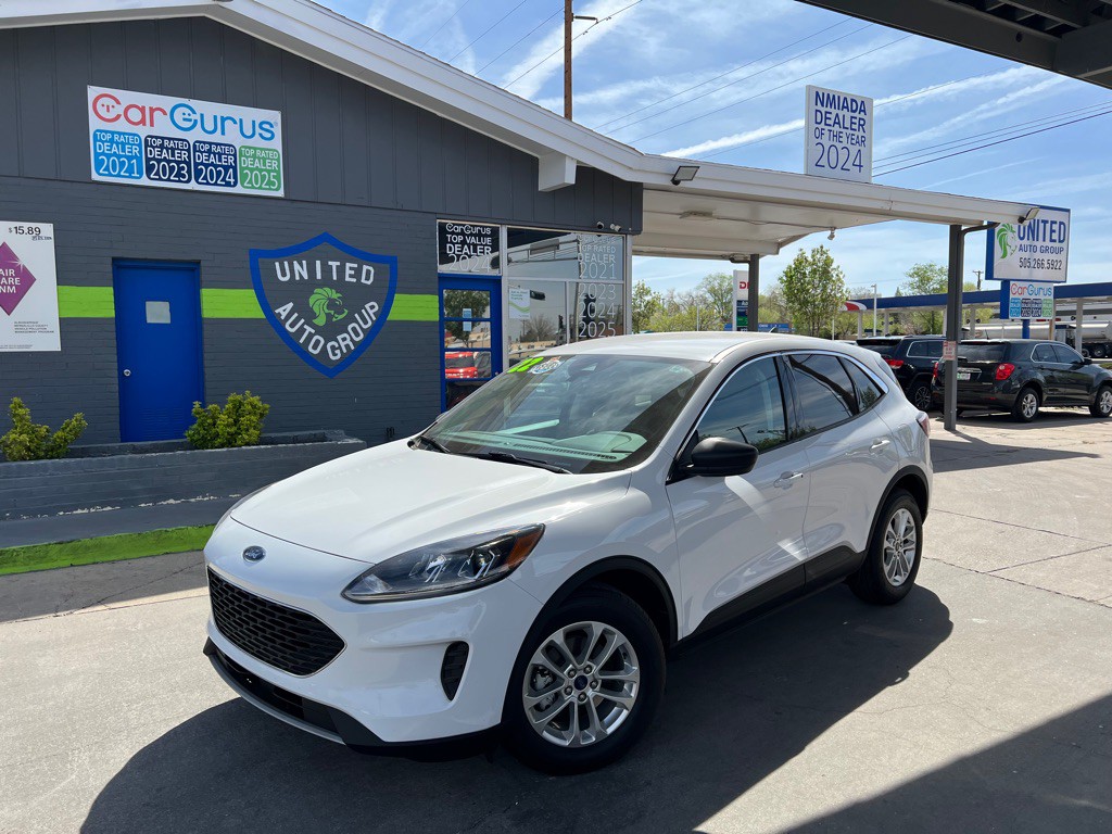 2022 Ford Escape Image 1
