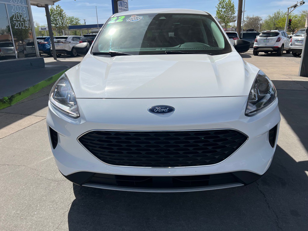 2022 Ford Escape Image 2