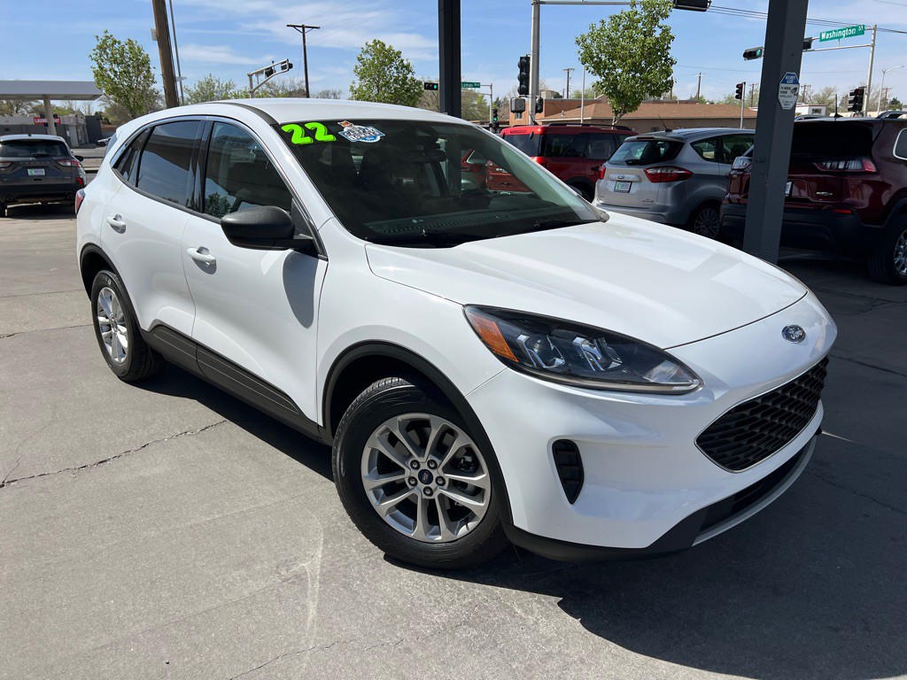 2022 Ford Escape Image 3