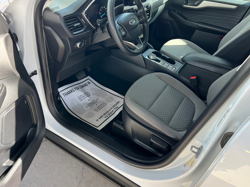 2022 Ford Escape Image 11