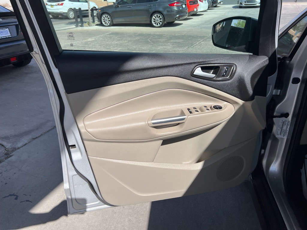 2013 Ford C-Max Image 10