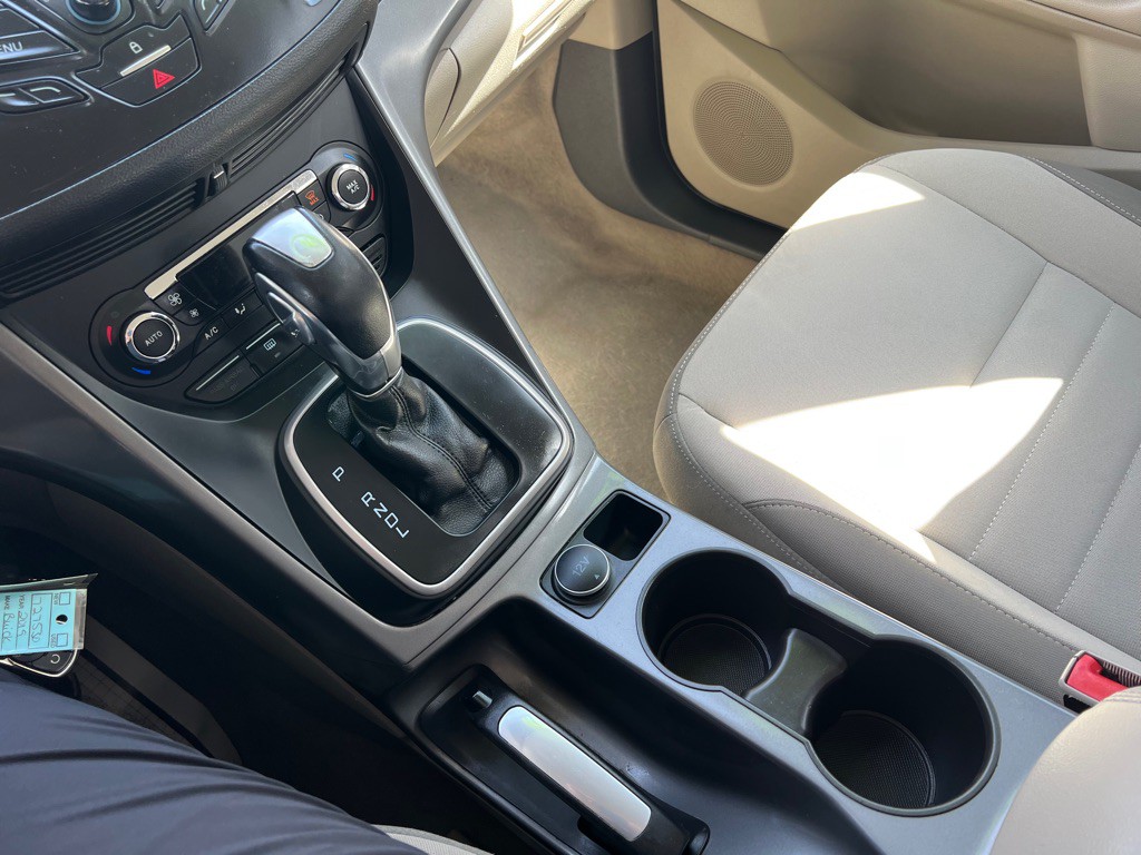 2013 Ford C-Max Image 16