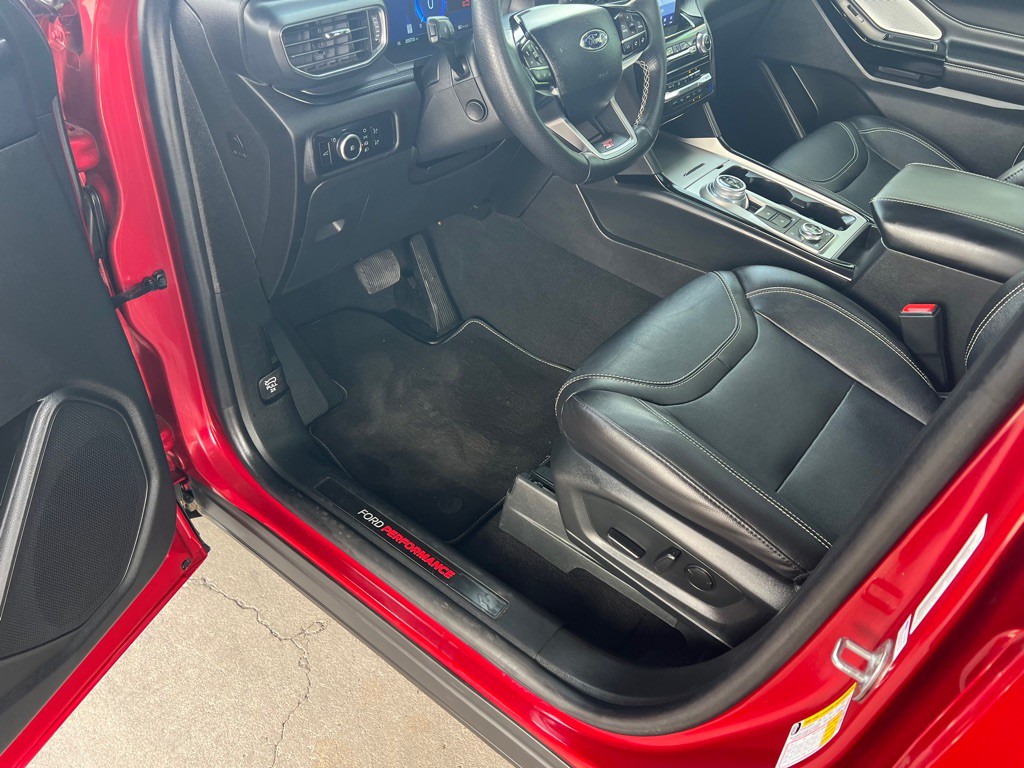 2023 Ford Explorer Image 11