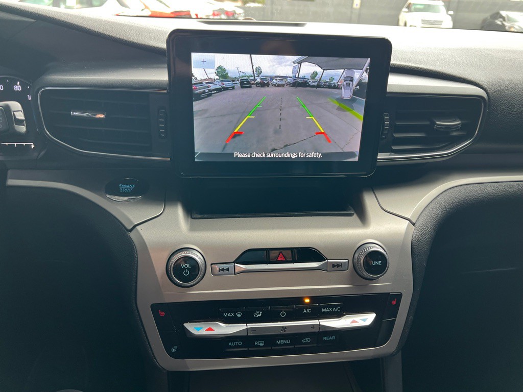 2022 Ford Explorer Image 16