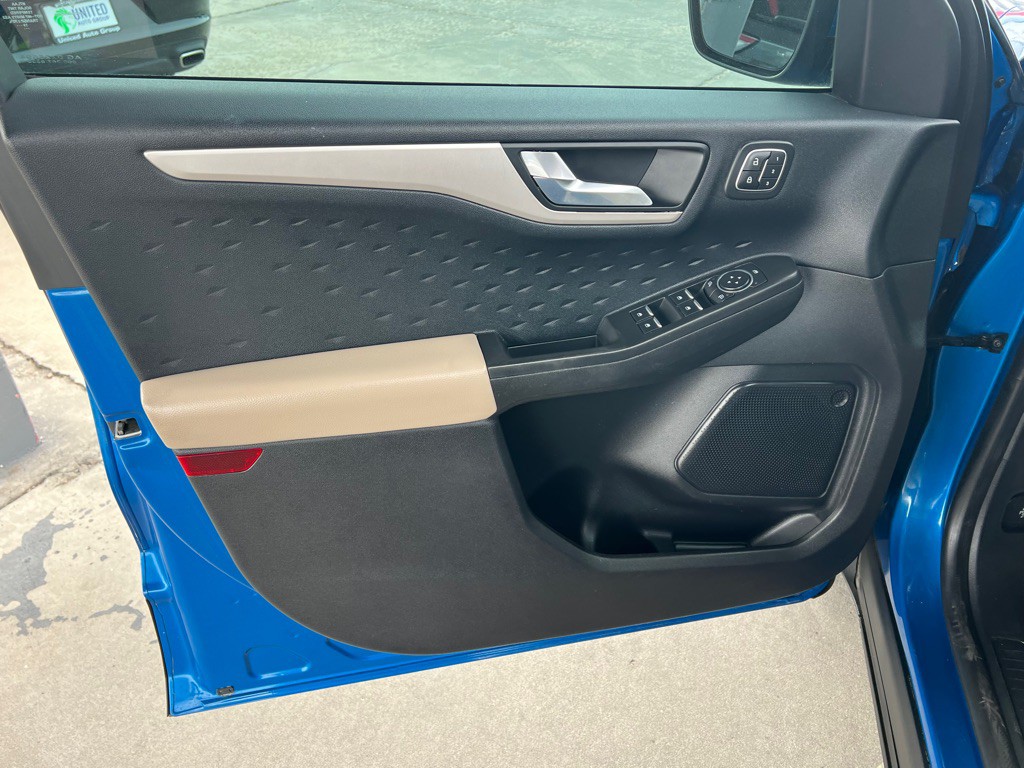 2020 Ford Escape Image 10