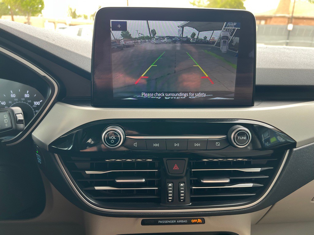 2020 Ford Escape Image 15