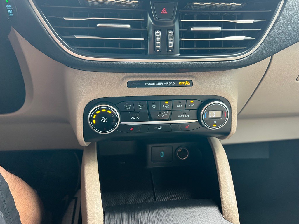 2020 Ford Escape Image 16