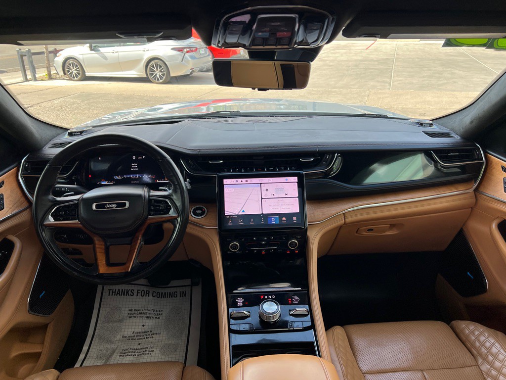 2023 Jeep Grand Cherokee Image 9