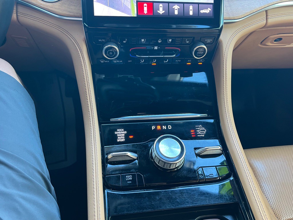 2023 Jeep Grand Cherokee Image 18