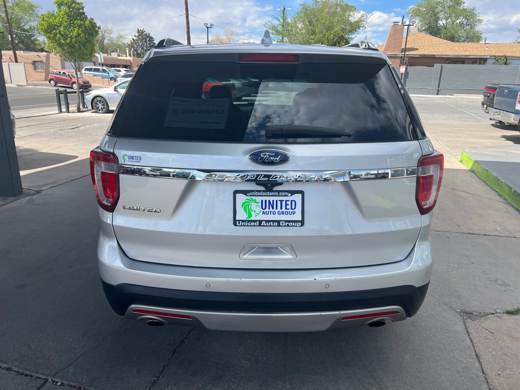 2017 Ford Explorer Image 6