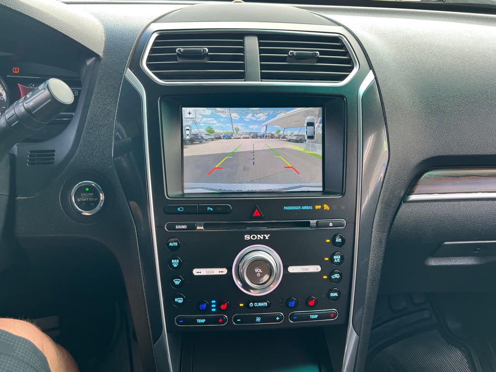 2017 Ford Explorer Image 17