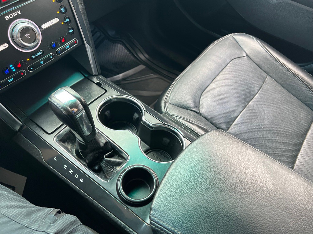 2017 Ford Explorer Image 18