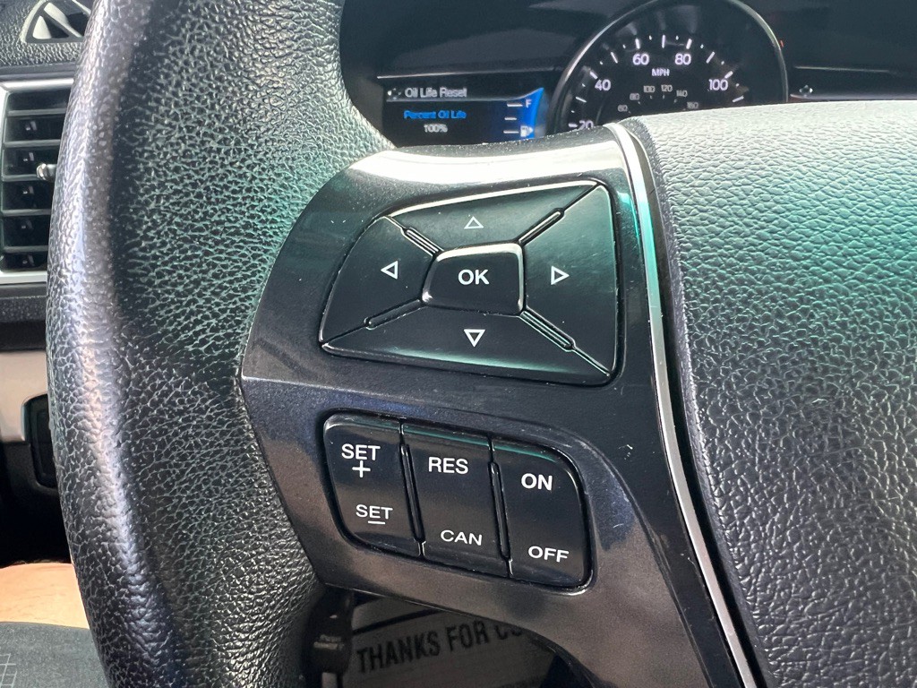 2017 Ford Explorer Image 19