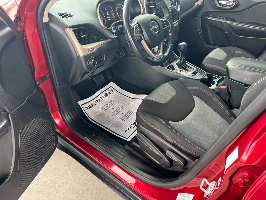 2015 Jeep Cherokee Image 11