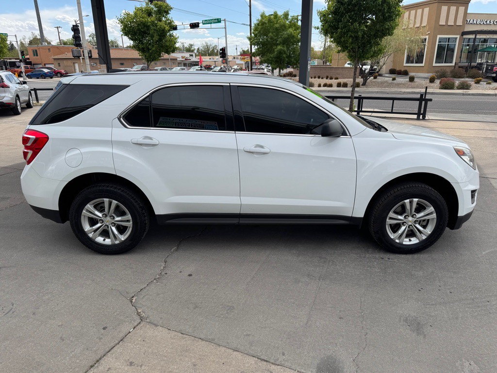 2017 Chevrolet Equinox Image 4