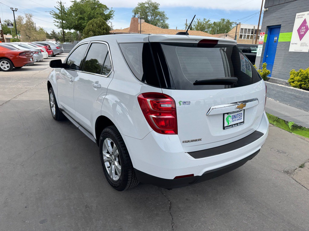 2017 Chevrolet Equinox Image 7