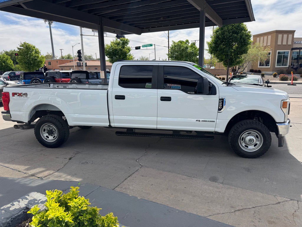 2022 Ford F-250 Image 4