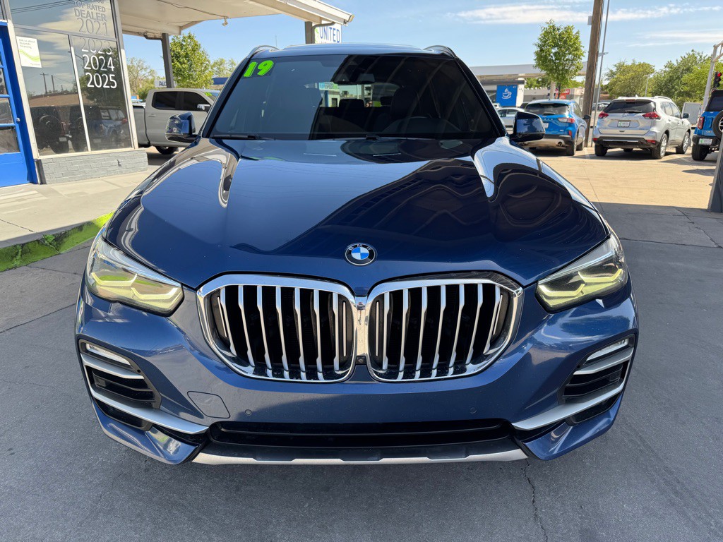 2019 BMW X5 Image 2