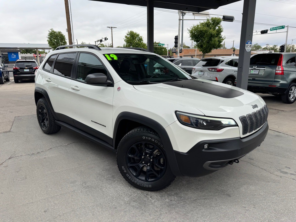 2019 Jeep Cherokee Image 3