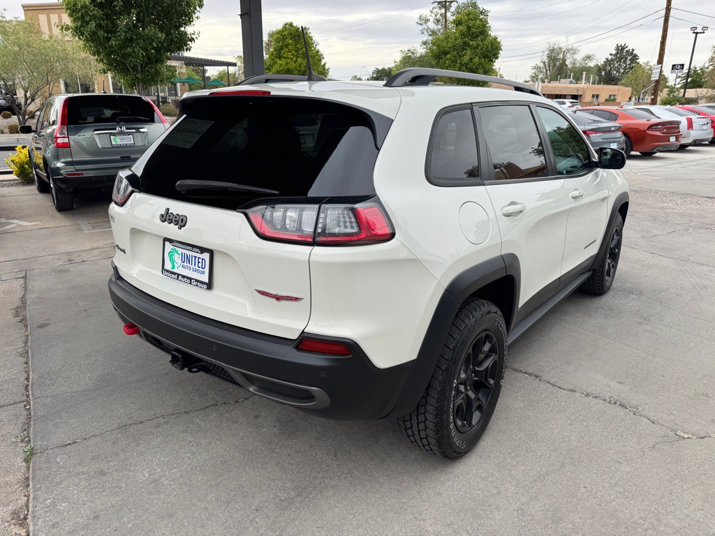 2019 Jeep Cherokee Image 5
