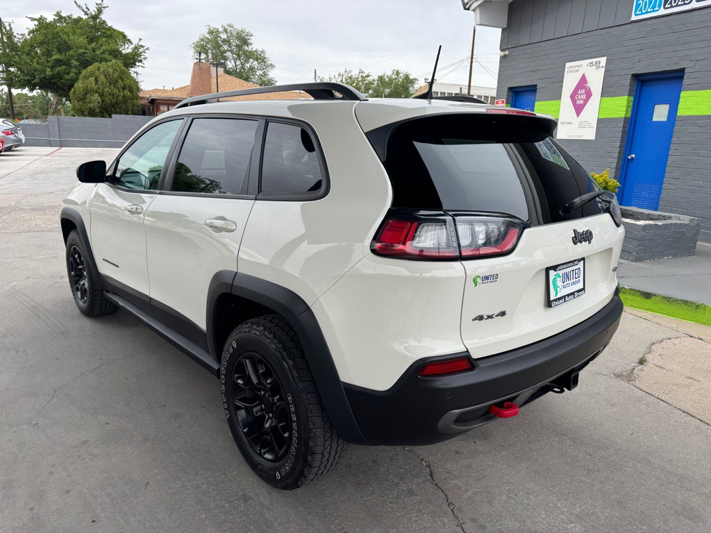 2019 Jeep Cherokee Image 7