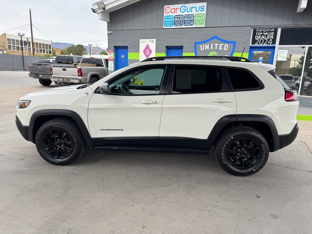 2019 Jeep Cherokee Image 8