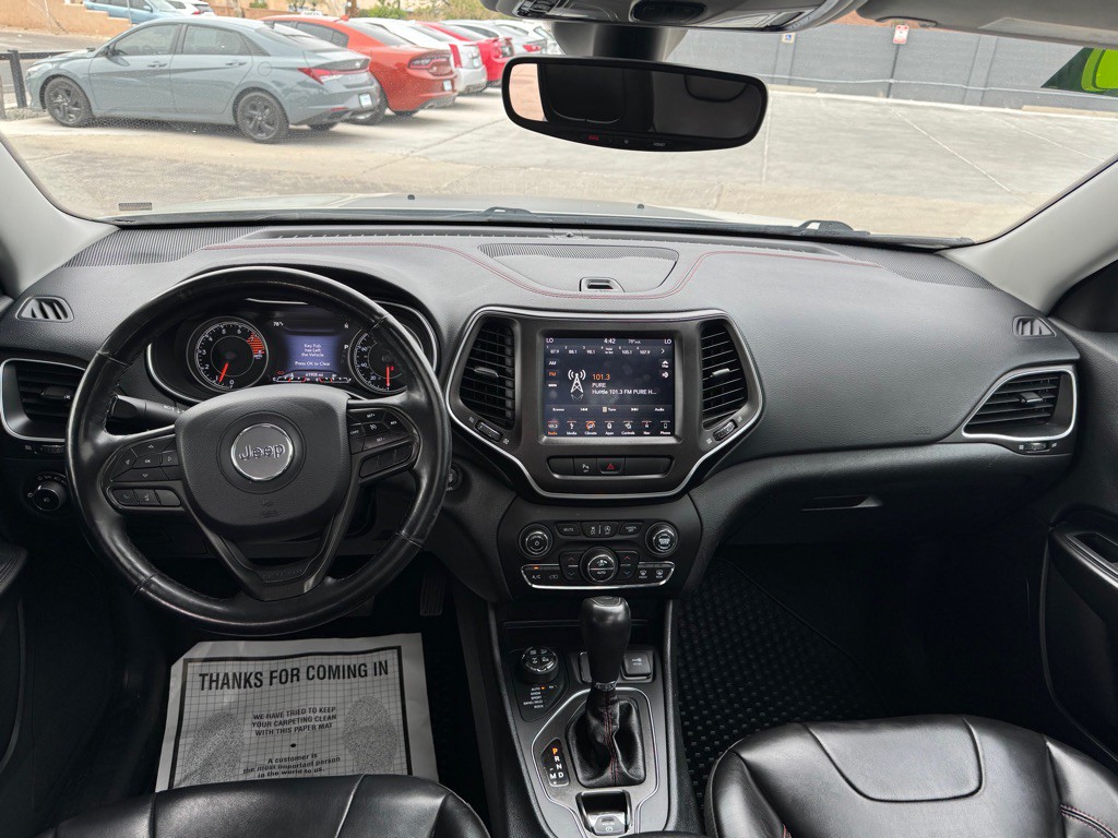 2019 Jeep Cherokee Image 9