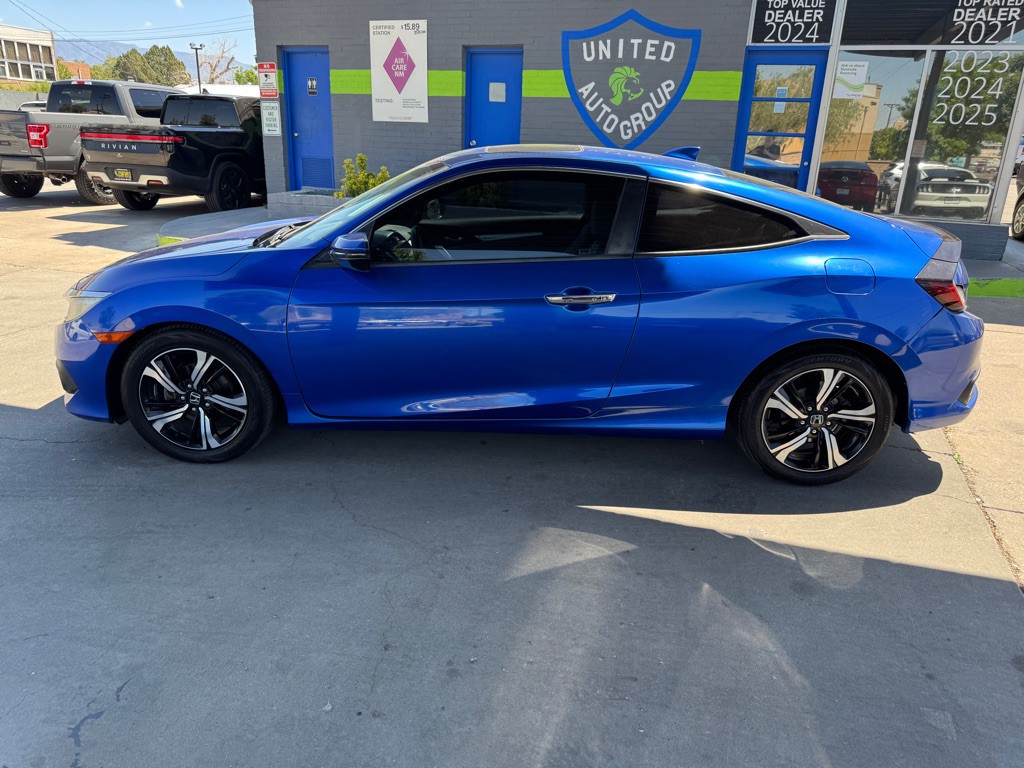 2017 Honda Civic Image 8