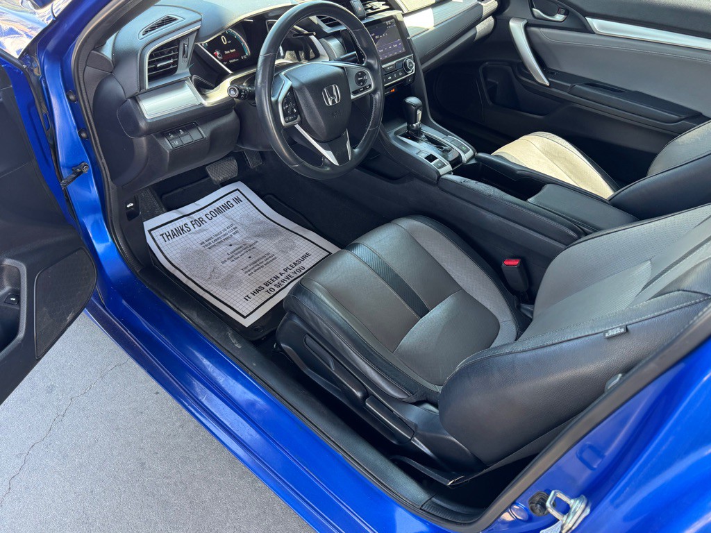 2017 Honda Civic Image 11