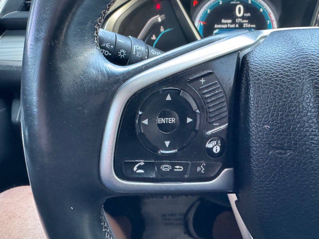 2017 Honda Civic Image 17