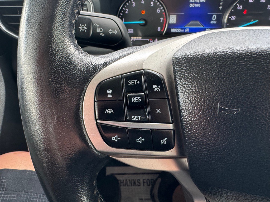 2022 Ford Explorer Image 18