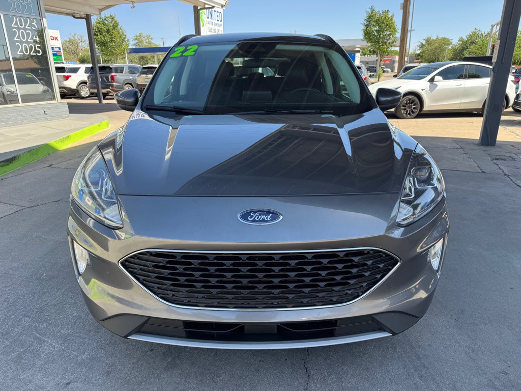 2022 Ford Escape Image 2