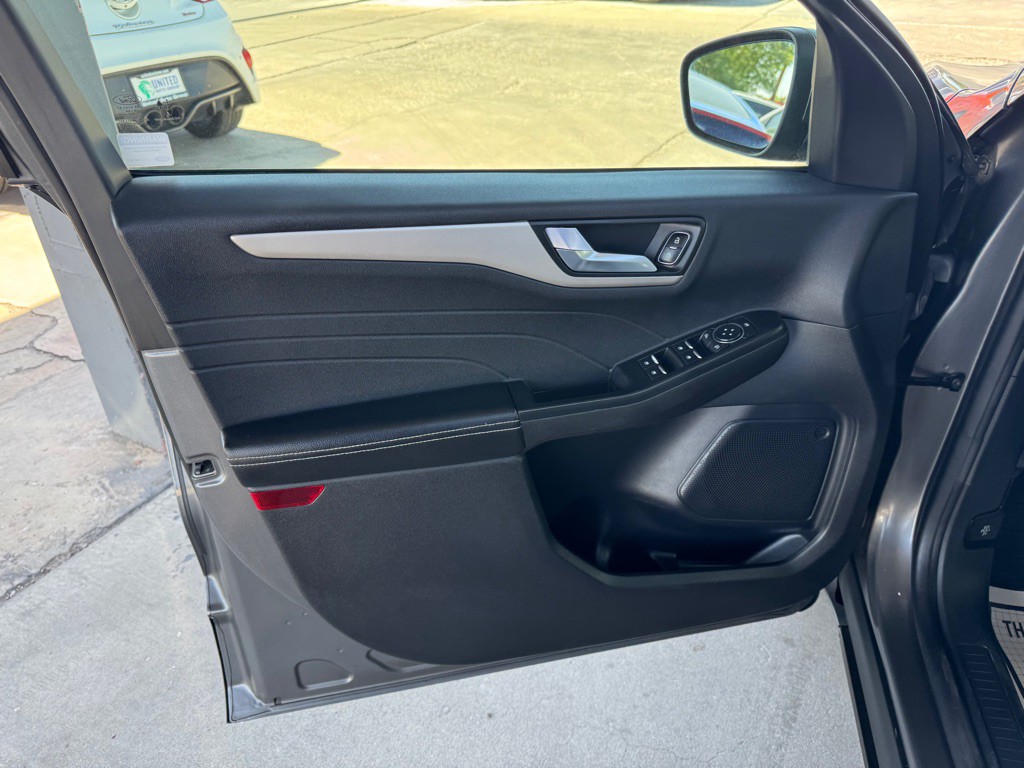 2022 Ford Escape Image 10