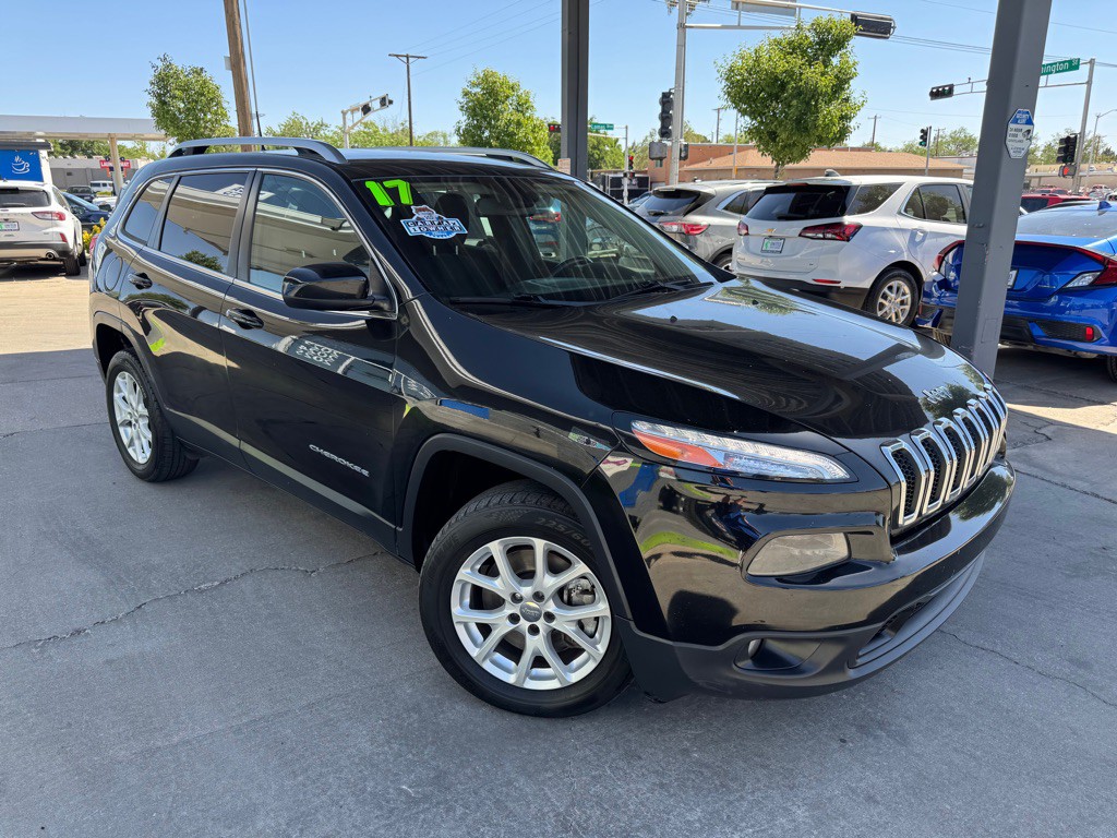 2017 Jeep Cherokee Image 3