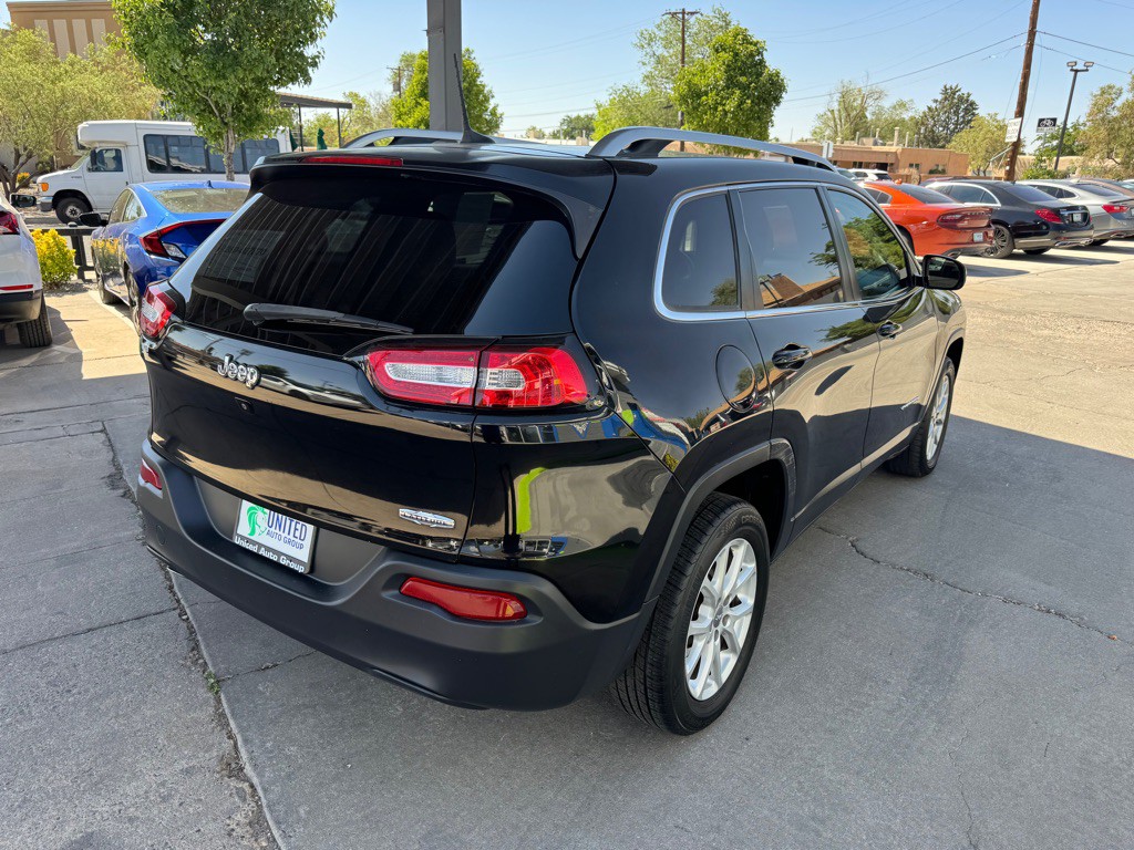 2017 Jeep Cherokee Image 5
