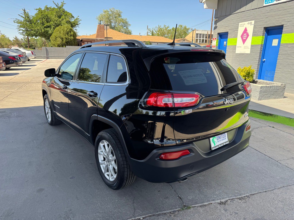 2017 Jeep Cherokee Image 7