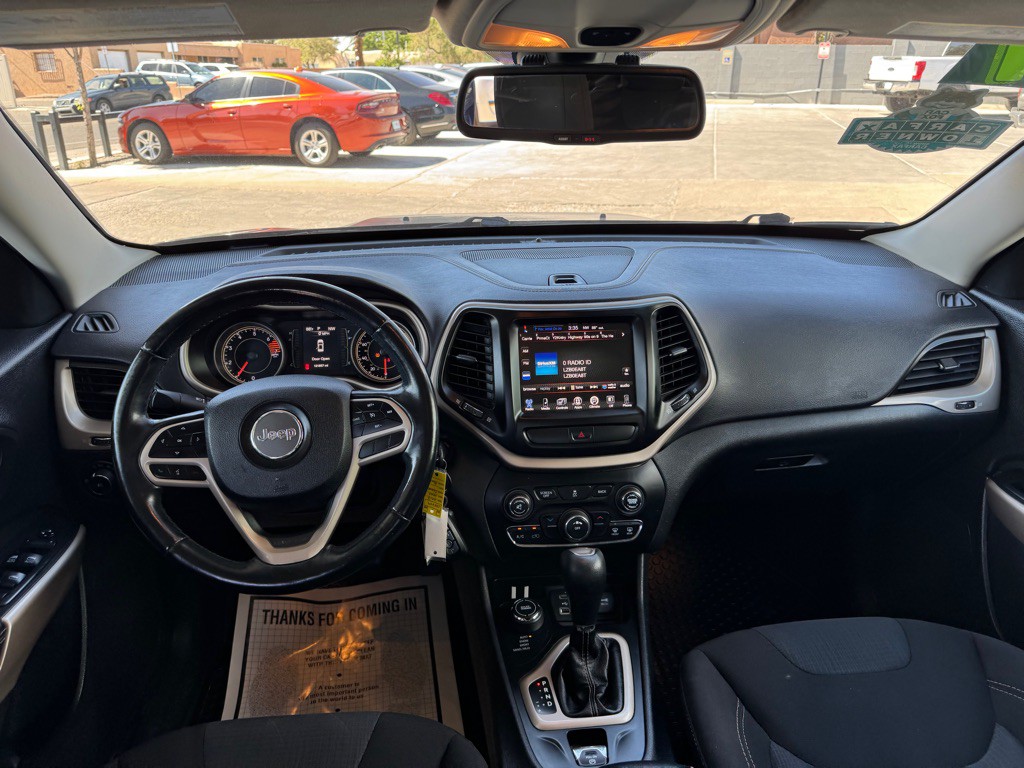 2017 Jeep Cherokee Image 9