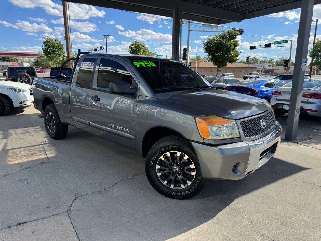 2009 Nissan Titan Image 3
