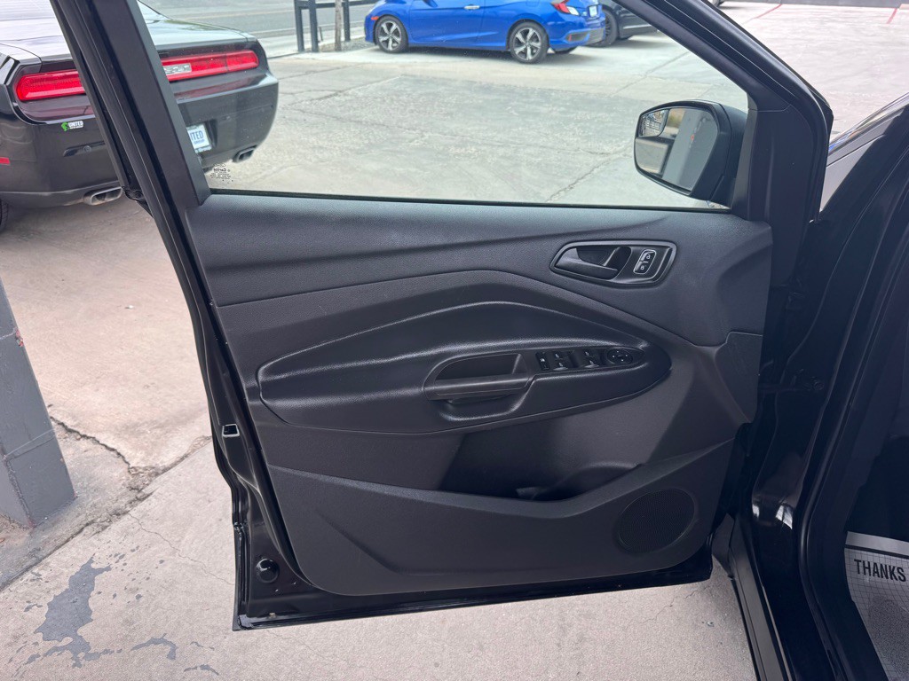 2019 Ford Escape Image 10