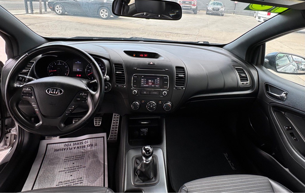 2016 Kia Forte Image 9